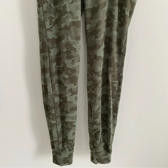 LULULEMON Ready to Rulu Jogger 29" Heritage Camo Dark Olive Green  Twill Size 2 - Picture 8 of 16